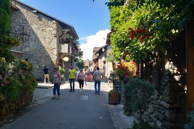 4 Hour Private Tour of the Medieval Town of Yvoire near Geneva - Why Yvoire makes such a good Geneva side trip