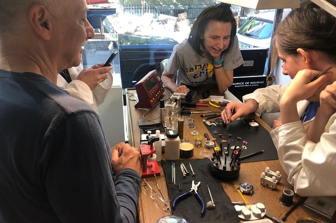 À Maurice Watch Workshop in Zurich - What the $434.75 price really buys