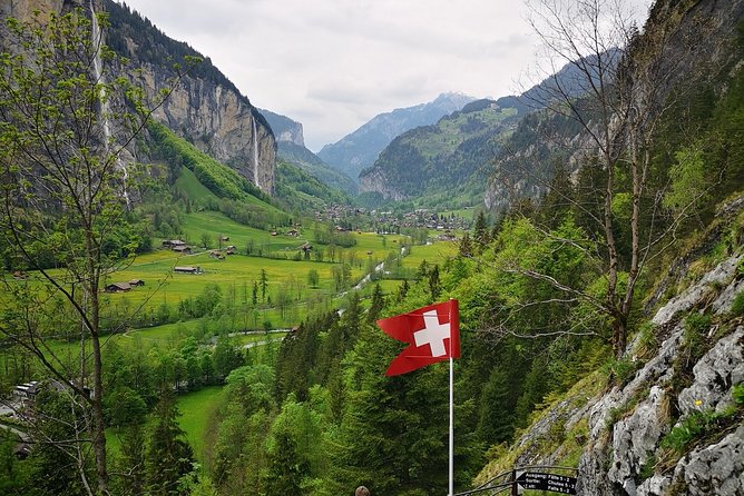 Best of Bernese Oberland Tour from Interlaken - Giessbach Falls combines water, history, and Lake Brienz