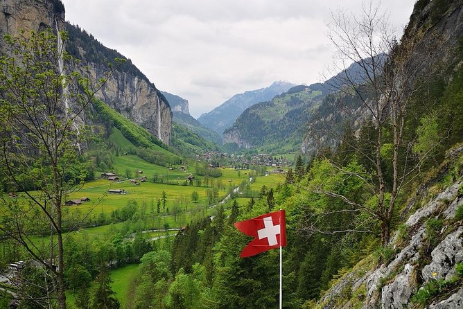 Best of Bernese Oberlands from Luzern - Giessbach Falls is the day’s most layered stop