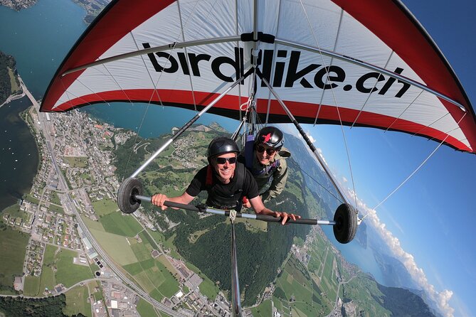 Birdlike Hang Gliding Lucerne - What the hang-gliding position feels like