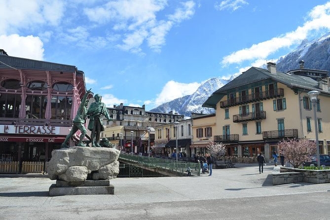 Chamonix & Mont Blanc Guided Day Trip with SkyView Panoramic bus - Weather, closures, and the risk you accept