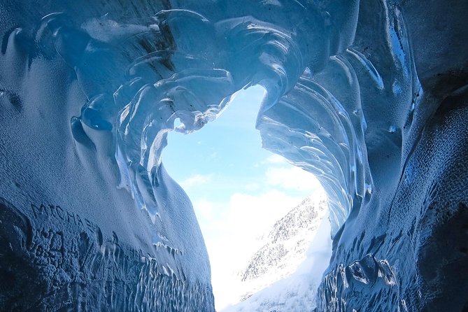 Chamonix & Mont Blanc Guided Day Trip with SkyView Panoramic bus - Who will get the most from this tour
