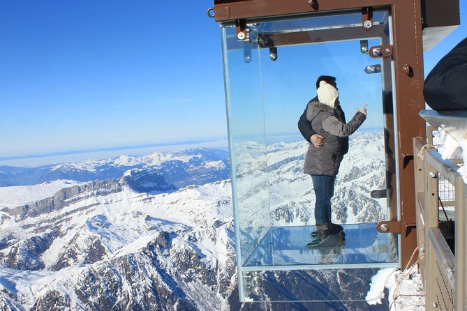 Chamonix & Mont Blanc Panoramic Sky-Glass Bus Guided Day Trip - Geneva departure and the ride through the Arve Valley