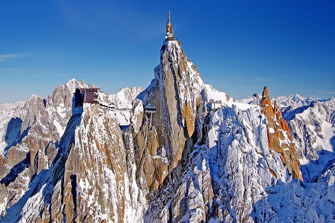 Chamonix Self-guided Sightseeing Tour from Geneva - The self-guided format and the role of the guide