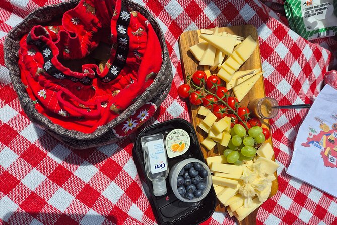 Cheese and chocolate on mountain summit - Why the guide matters so much