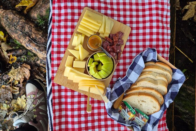 Cheese and chocolate on mountain summit - Practical tips for a smoother afternoon
