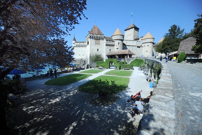 Chillon Castle Entrance Ticket in Montreux - The views from the towers and courtyards
