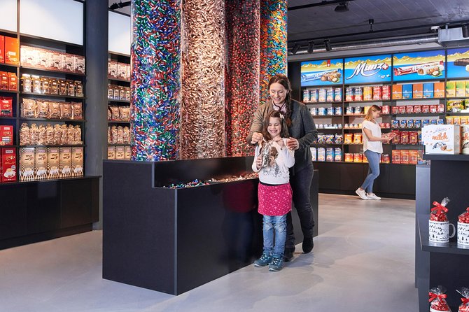 Chocolate factory Individual experience tour - Tasting different kinds of chocolate
