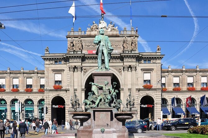City tour Zurich with the city whispers from CHF 21.00 - Grossmünster and Zwingli’s Zurich