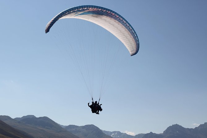 Davos Absolutely Free Flying Paragliding Tandem Flight 1'000 Meters High - Key points at a glance