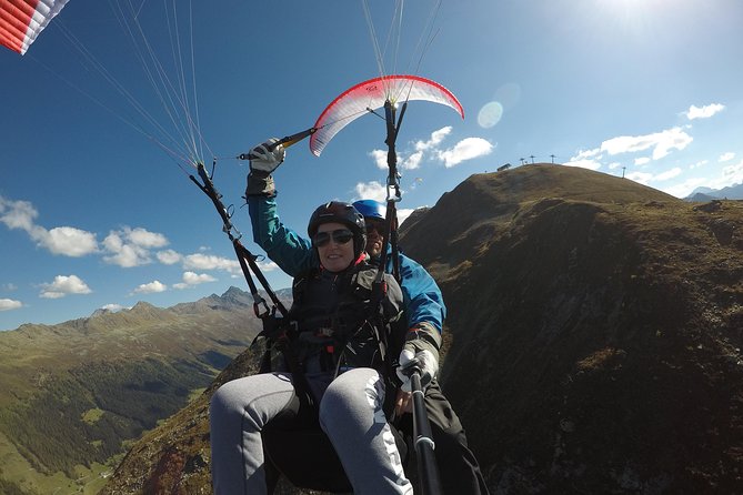 DAVOS: Paragliding For 2 Passengers - Together In The Air! (Video&Photos Incl.) - Takeoff and the first seconds above Davos