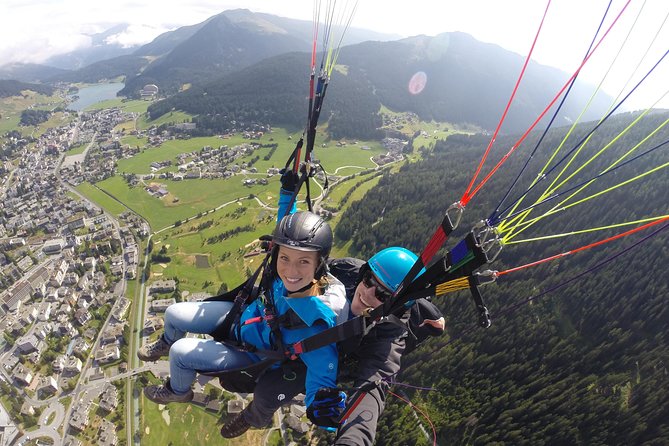 Davos Paragliding Private Tandem Pilot Half Day - The quiet payoff above Davos