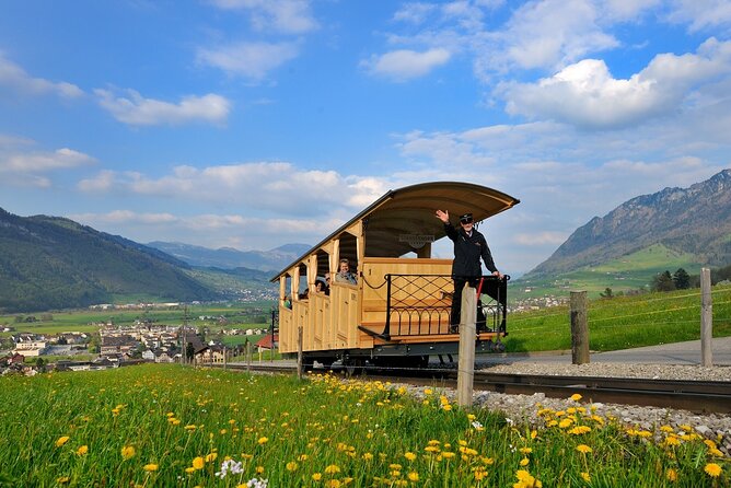 Day Trip to Lucerne and Mount Stanserhorn Including CabriO Cable Car Ride - Lucerne in two useful bites