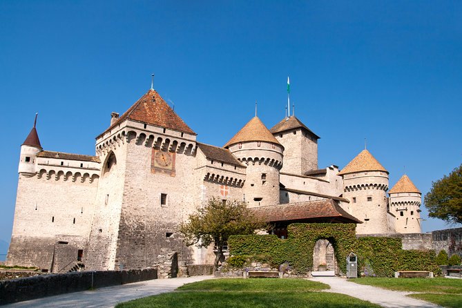 Day Trip to Montreux, Chaplin's World & Chillon Castle& apéritif - Montreux, Freddie Mercury, and Queen