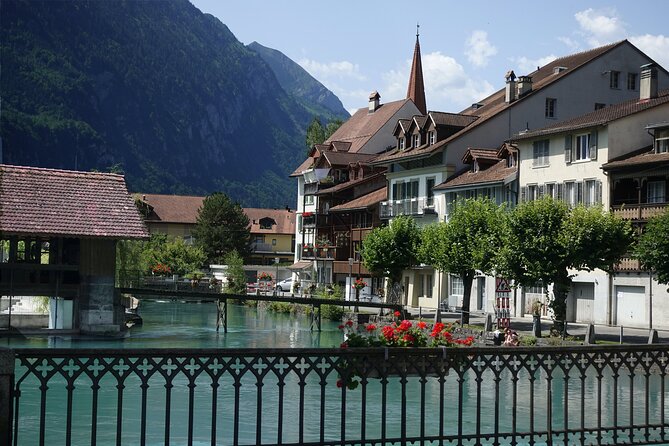 Daytrip to Swiss Villages: Interlaken Grindelwald & Lauterbrunnen - The Coach Ride from Lucerne to the Alps