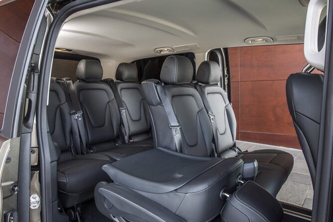 Departure by Luxury Vehicle from Basel City to Basel Airport BSL - Choosing between the V Class and S Class