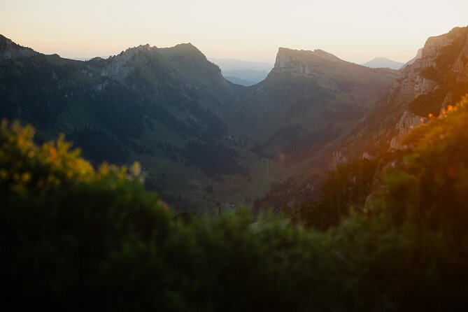 Discover the Hidden Gems of Interlaken Through Your Lens - What you can learn with a phone or camera