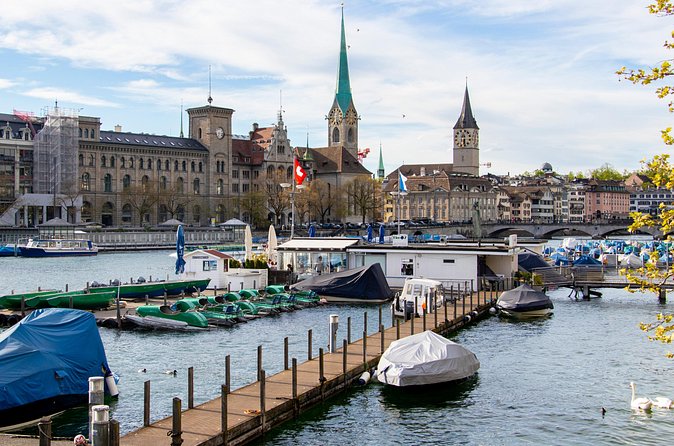 Discover the Zurich Banking Scene with a Local - Paying $185.05 for a specialist walk