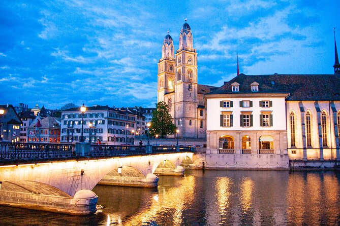 Downtown Boat, Cable Car Ride and Lindt Museum Tour with Lunch - Bahnhofstrasse and a first taste of Swiss chocolate