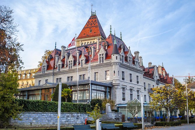 Explore Lausanne in 60 minutes with a Local - Is $98.29 a fair price for one hour?