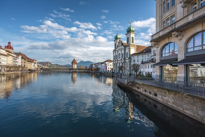 Explore Lucerne in 60 minutes with a Local - A short walk that puts Lucerne in place