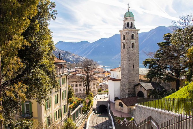 Explore Lugano in 60 minutes with a Local - Starting near the lake and LAC Lugano