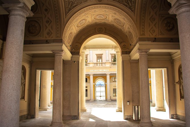 Explore Lugano in 60 minutes with a Local - What the small group adds