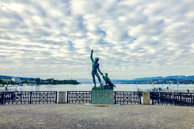 Explore Montreux in 60 minutes with a Local - Is $105 a fair price?
