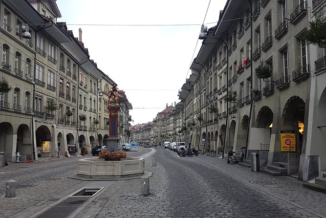 Exploring Bern City: Swiss Capital Private Walking Half-Day Tour - Reaching the Münsterplattform and Bern Minster