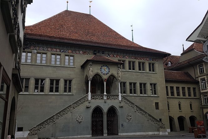 Exploring Bern City: Swiss Capital Private Walking Half-Day Tour - Seeing the Federal Palace and University of Bern