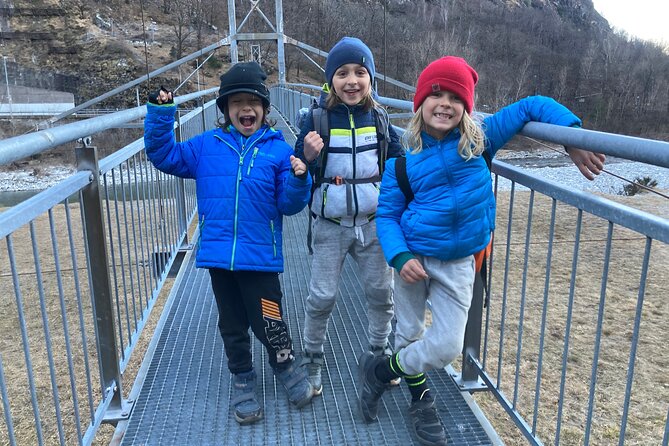 Family rock climbing near Locarno - The first 10 minutes: from parking to the rock wall