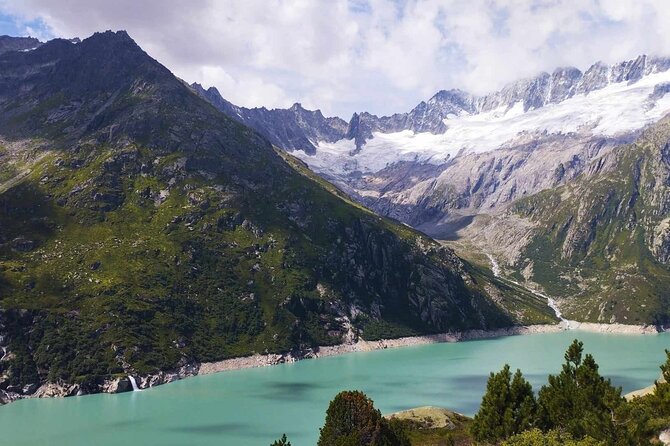Full-Day Hiking Swiss Alps and Lake swim with Pick-up - How much personal attention can you expect?