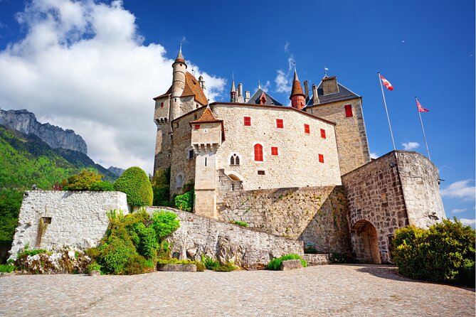Full-Day Private Tour from Geneva to Annecy - Arriving in Annecy’s old center