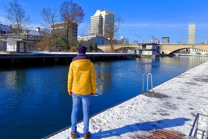 Full-Day Private Zurich Sightseeing Tour and Chocolate Tasting - A short ZSG cruise changes the view