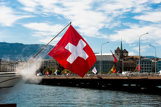 Geneva Walking Tour for your private group with an official guide - Finishing at the Opera House and Place de Neuve