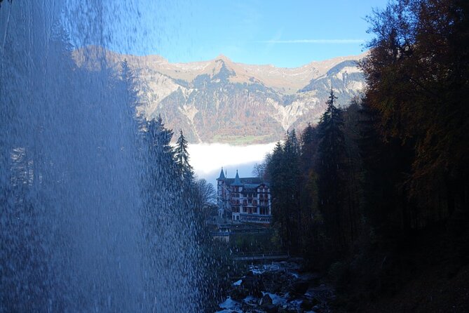 Giessbach Waterfall + CLOY Pier Iseltwald Sightseeing Tour Privat - Choosing the right eco vehicle