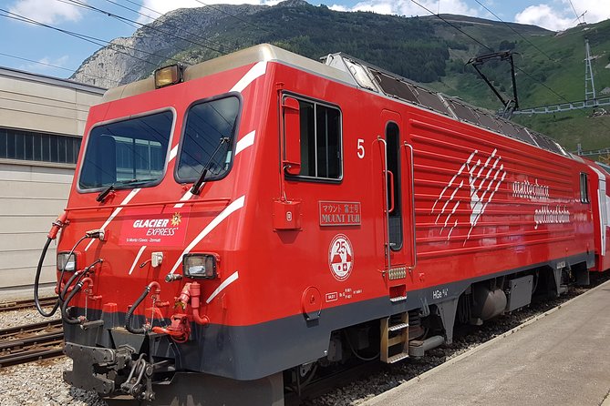 Glacier Express Panoramic Train Round Trip from Zürich With Private Guide - Ten minutes in Andermatt