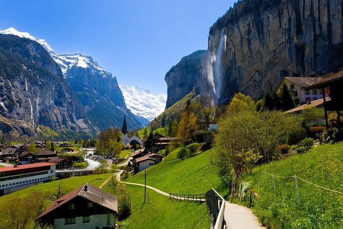 Grindelwald, Lauterbrunnen Lungern Interlaken Semi-Private - Giessbach Falls and the walk to the hotel