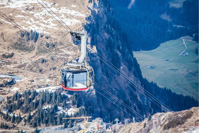 Guided Excursion to Mount Titlis Eternal Snow and Glacier from Lucerne - Engelberg and the Titlis Xpress cable car