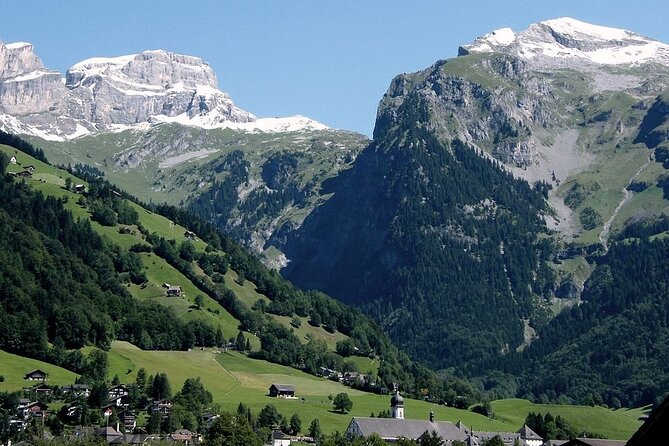 Heart of the Alps Private Hiking Tour from Lucerne - What the private guide adds