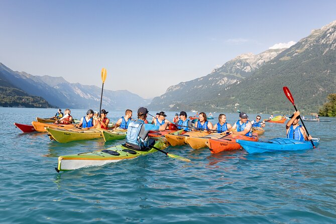 Kayak Tour of the Turquoise Lake Brienz - Crossing the lake toward the north shore