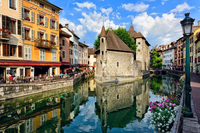 Lake Annecy Private Day Trip from Geneva - Leaving Geneva for the French Alps