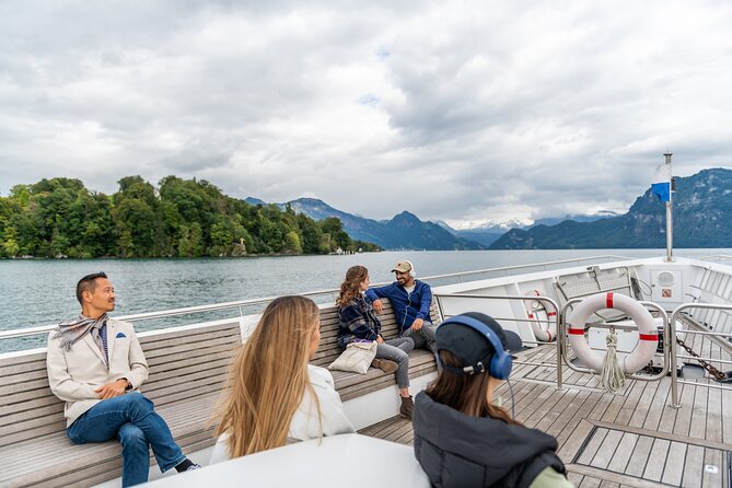 Lake Lucerne Panoramic Sightseeing Cruise - The one-hour route around the lake and city
