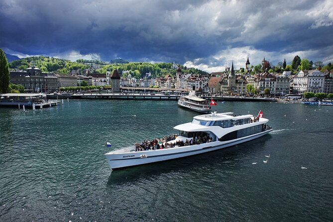 Lake Lucerne Panoramic Sightseeing Cruise - Audio commentary, Wi-Fi, and the practical catch