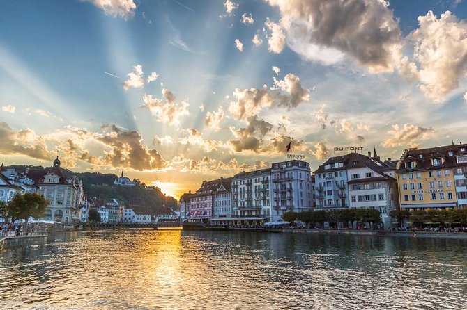 Lucerne by Night Photo Tour - What the private format is worth