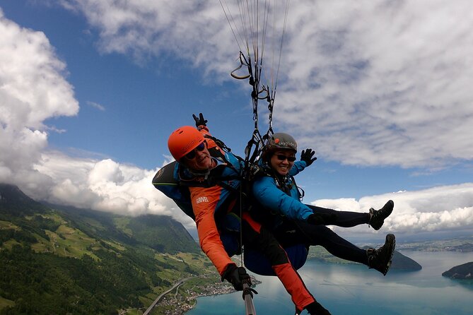 Luzern / Lucerne Professional Paragliding Tandem Flights - Preparing for your first tandem flight