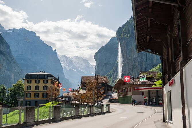 Mountain Majesty: Small Group Tour to Lauterbrunnen and Mürren - Is $350.41 a fair price?