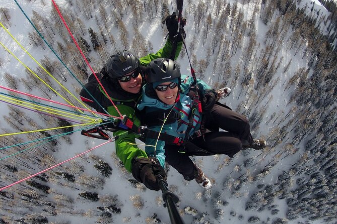 Paragliding Davos Early Bird (Video & Photos Included) - The private format and pilot attention