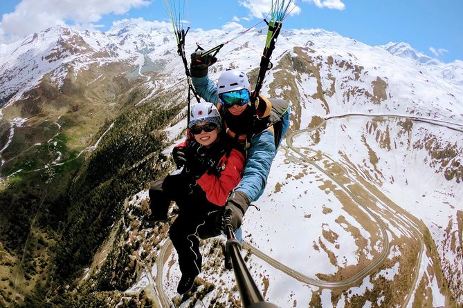 Paragliding mountain flight - Why a tandem flight fits Zermatt so well